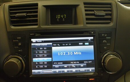Toyota Highlander III, 2011 год, 1 499 000 рублей, 8 фотография