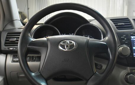 Toyota Highlander III, 2011 год, 1 499 000 рублей, 6 фотография