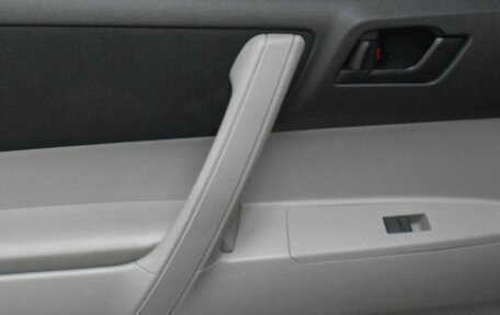 Toyota Highlander III, 2011 год, 1 499 000 рублей, 15 фотография