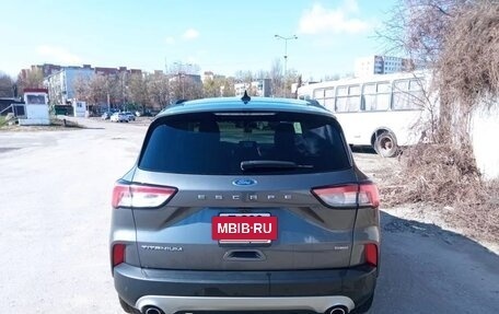 Ford Escape, 2021 год, 3 150 000 рублей, 2 фотография