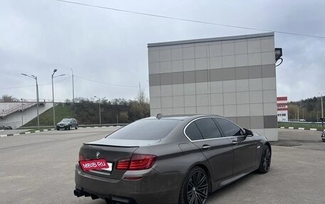 BMW 5 серия, 2013 год, 1 900 000 рублей, 3 фотография
