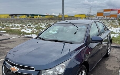 Chevrolet Cruze II, 2011 год, 549 000 рублей, 3 фотография
