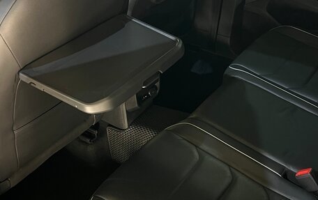 Volkswagen Tiguan II, 2018 год, 3 500 000 рублей, 13 фотография