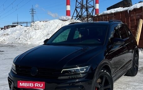 Volkswagen Tiguan II, 2018 год, 3 500 000 рублей, 2 фотография