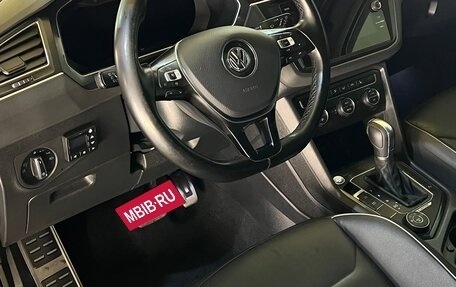 Volkswagen Tiguan II, 2018 год, 3 500 000 рублей, 10 фотография