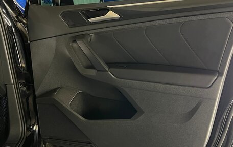 Volkswagen Tiguan II, 2018 год, 3 500 000 рублей, 17 фотография