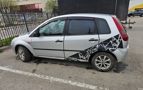 Ford Fiesta, 2004 год, 320 000 рублей, 4 фотография