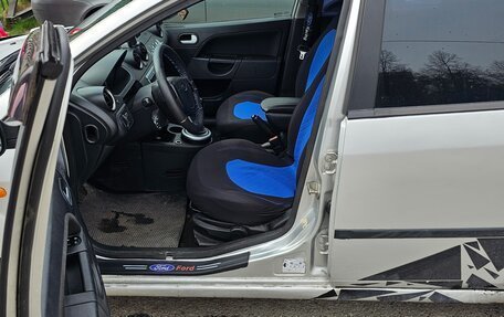 Ford Fiesta, 2004 год, 320 000 рублей, 8 фотография