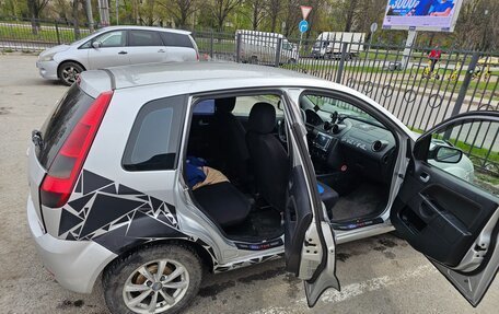 Ford Fiesta, 2004 год, 320 000 рублей, 11 фотография