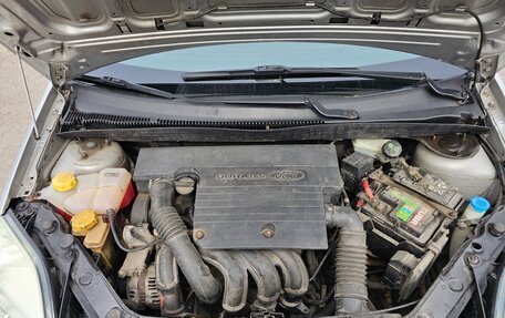 Ford Fiesta, 2004 год, 320 000 рублей, 18 фотография