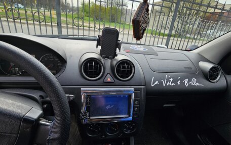 Ford Fiesta, 2004 год, 320 000 рублей, 16 фотография