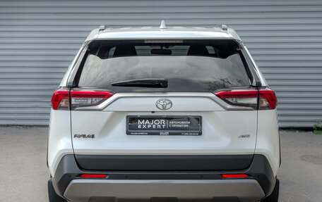 Toyota RAV4, 2019 год, 2 890 000 рублей, 6 фотография