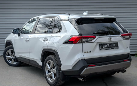 Toyota RAV4, 2019 год, 2 890 000 рублей, 7 фотография