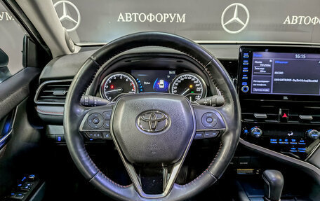 Toyota Camry, 2022 год, 3 900 000 рублей, 21 фотография