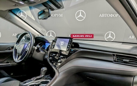 Toyota Camry, 2022 год, 3 900 000 рублей, 11 фотография