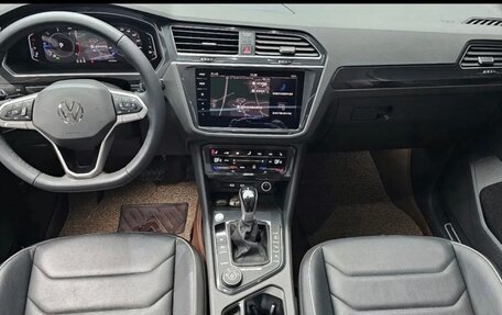 Volkswagen Tiguan II, 2021 год, 3 390 000 рублей, 7 фотография
