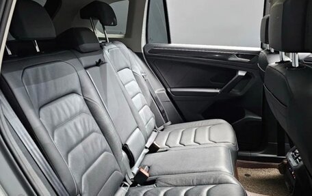 Volkswagen Tiguan II, 2021 год, 3 390 000 рублей, 12 фотография