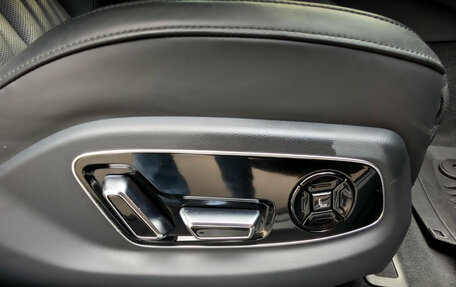 Audi A8, 2021 год, 7 595 000 рублей, 26 фотография