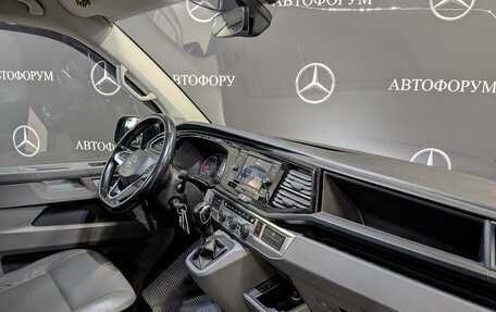 Volkswagen Caravelle T6 рестайлинг, 2020 год, 4 200 000 рублей, 13 фотография