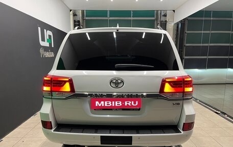 Toyota Land Cruiser 200, 2018 год, 6 300 000 рублей, 5 фотография