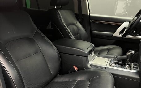 Toyota Land Cruiser 200, 2018 год, 6 300 000 рублей, 19 фотография