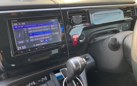 Honda Stepwgn IV, 2016 год, 1 280 000 рублей, 11 фотография