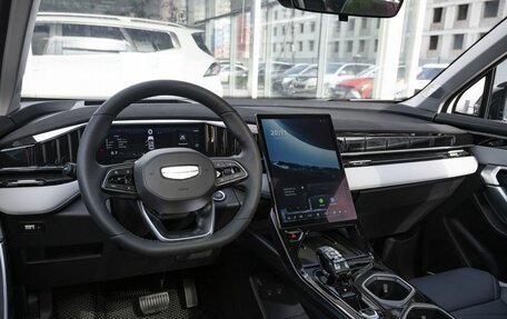 Geely Atlas, 2025 год, 3 970 990 рублей, 30 фотография