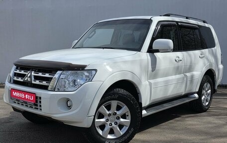 Mitsubishi Pajero IV, 2013 год, 2 330 000 рублей, 1 фотография