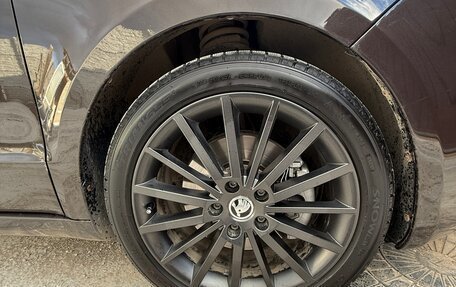 Skoda Superb III рестайлинг, 2013 год, 1 650 000 рублей, 1 фотография
