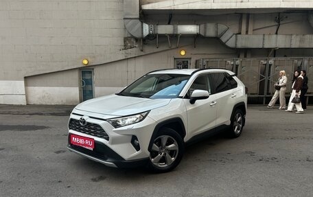 Toyota RAV4, 2020 год, 3 140 000 рублей, 1 фотография