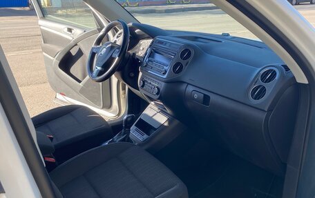 Volkswagen Tiguan I, 2011 год, 1 050 000 рублей, 13 фотография