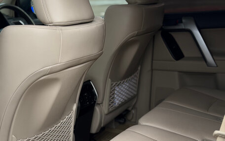 Toyota Land Cruiser Prado 150 рестайлинг 2, 2023 год, 6 000 000 рублей, 11 фотография