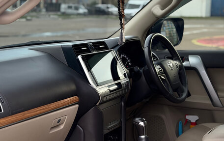 Toyota Land Cruiser Prado 150 рестайлинг 2, 2023 год, 6 000 000 рублей, 14 фотография
