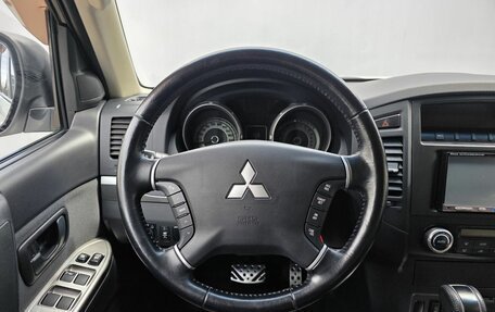 Mitsubishi Pajero IV, 2013 год, 2 330 000 рублей, 12 фотография