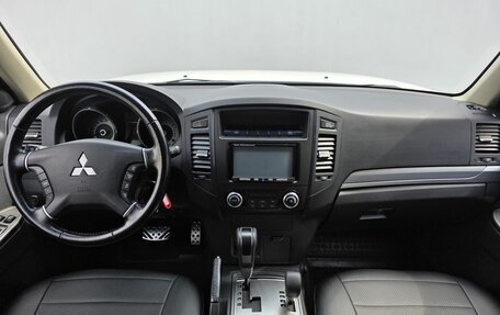 Mitsubishi Pajero IV, 2013 год, 2 330 000 рублей, 11 фотография