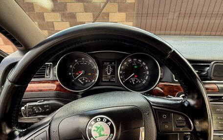 Skoda Superb III рестайлинг, 2013 год, 1 650 000 рублей, 10 фотография
