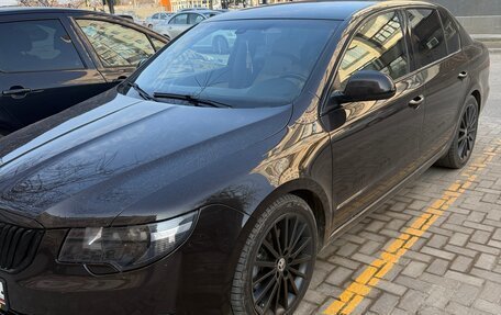 Skoda Superb III рестайлинг, 2013 год, 1 650 000 рублей, 19 фотография