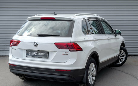 Volkswagen Tiguan II, 2017 год, 2 250 000 рублей, 4 фотография