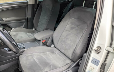 Volkswagen Tiguan II, 2017 год, 2 250 000 рублей, 20 фотография