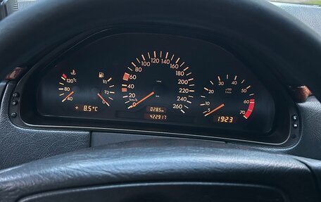 Mercedes-Benz E-Класс, 1997 год, 510 000 рублей, 7 фотография