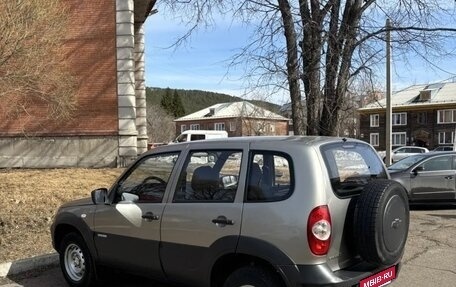 Chevrolet Niva I рестайлинг, 2013 год, 680 000 рублей, 3 фотография