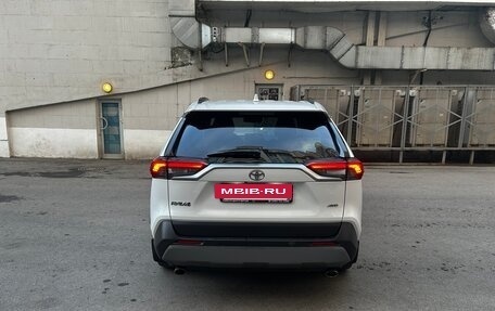 Toyota RAV4, 2020 год, 3 140 000 рублей, 7 фотография