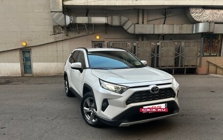 Toyota RAV4, 2020 год, 3 140 000 рублей, 6 фотография