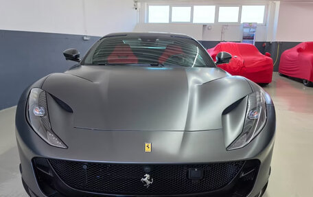 Ferrari 812, 2024 год, 67 000 000 рублей, 2 фотография