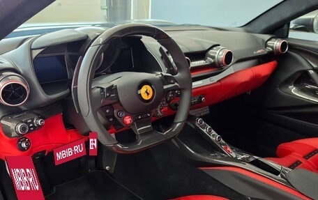Ferrari 812, 2024 год, 67 000 000 рублей, 16 фотография