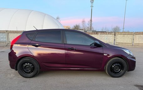 Hyundai Solaris II рестайлинг, 2013 год, 600 000 рублей, 3 фотография