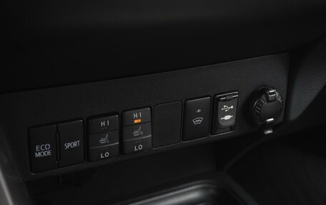Toyota RAV4, 2017 год, 2 835 000 рублей, 19 фотография