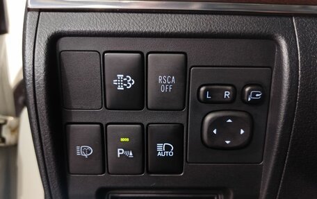 Toyota Land Cruiser 200, 2016 год, 5 600 000 рублей, 18 фотография