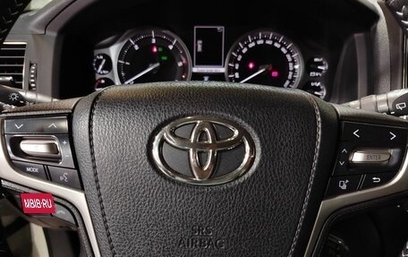 Toyota Land Cruiser 200, 2016 год, 5 600 000 рублей, 15 фотография