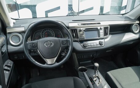 Toyota RAV4, 2013 год, 2 100 000 рублей, 11 фотография